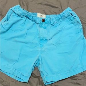 HOLLISTER CHUBBIES STYLE